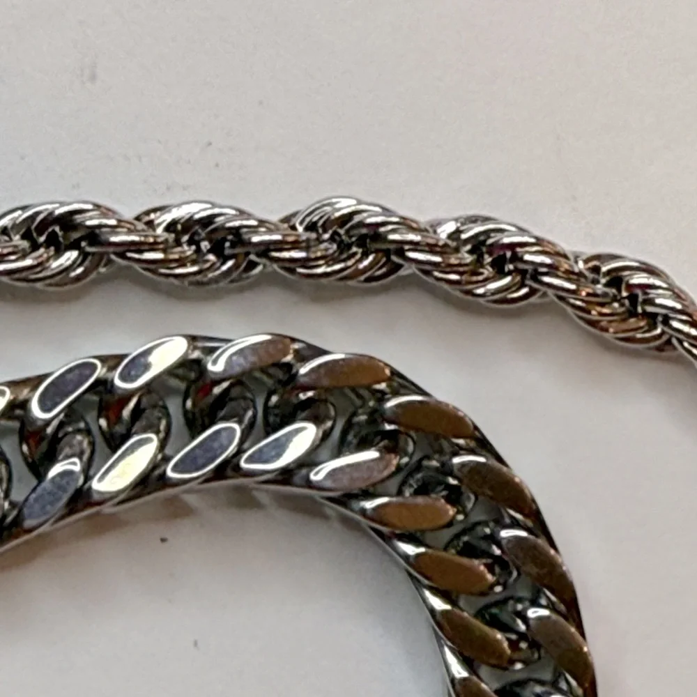 FIUSEM Men’s Stainless Steel Silver tone  Set chain & bracelet New in a box